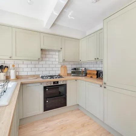 5 Bed In Oc-lr078 Staveley (Cumbria)