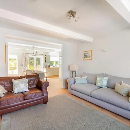 5 Bed In Oc-lr078 Holiday home Staveley (Cumbria)